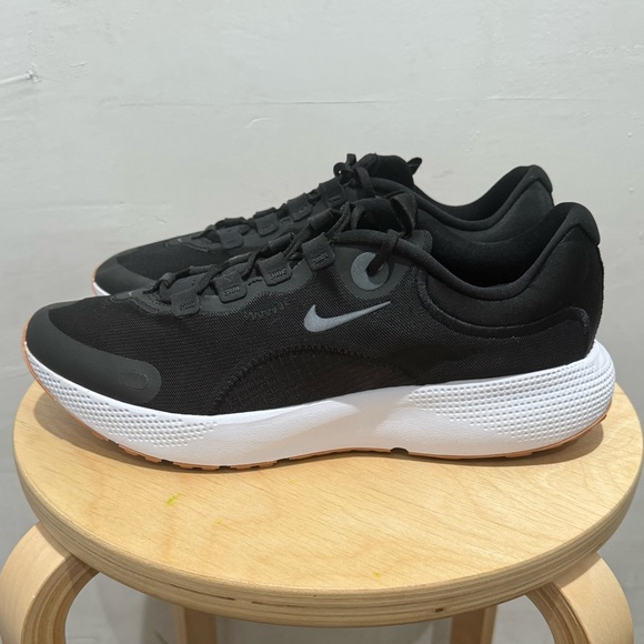 Nike React Escape Run Black Womens Size 11 - Picture 4 of 7